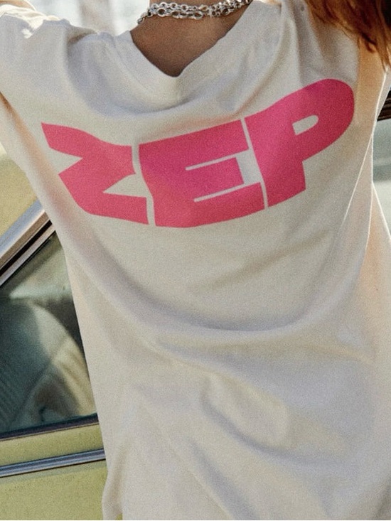 Daydreamer Led Zeppelin Tee - Picture 11 of 11